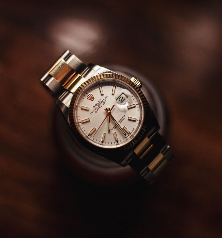 why rolex watches are costly. Picture of rolex.